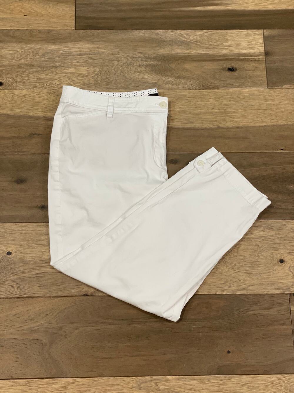 Talbots Perfect Crop Pants Size 16 White Button Detail Cotton